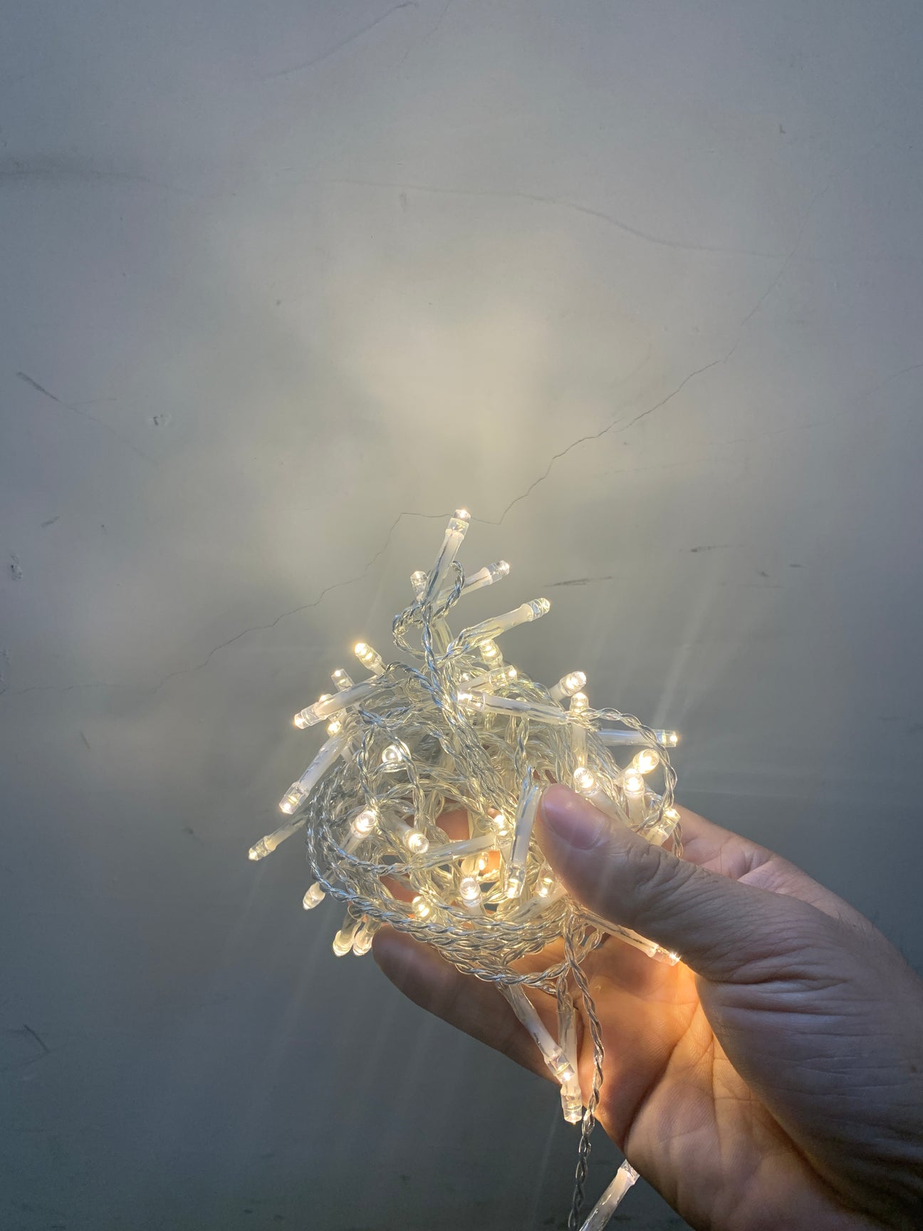 The perfect choice for holiday outdoor decoration-LED string lights. Light up autumn parties, backyard bonfires patios，Christmas  Party and outdoor Christmas Tree