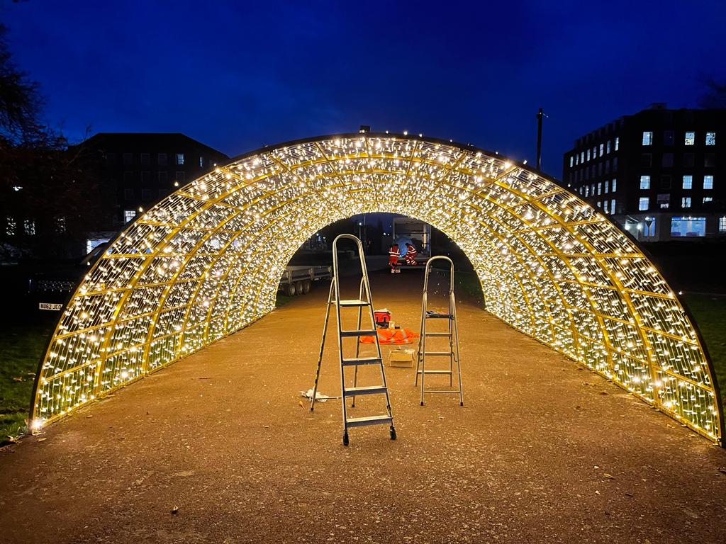 Share Five ways to use LED string lights on your next camping trip from Beatihome